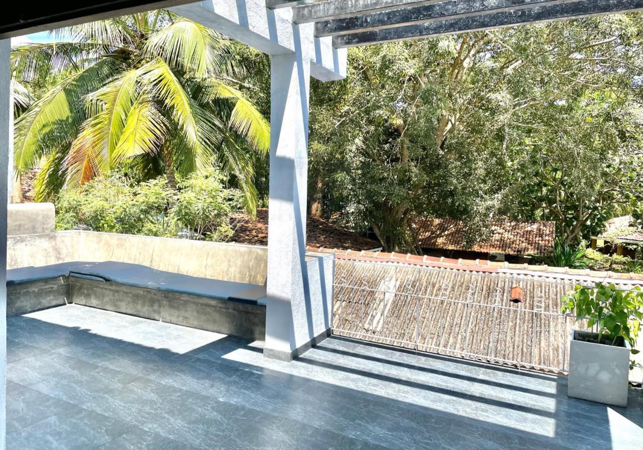 Isana Beach House Tangalle Exterior photo