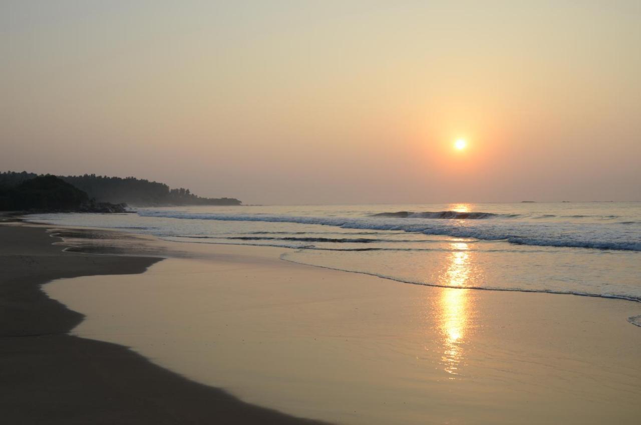 Isana Beach House Tangalle Exterior photo